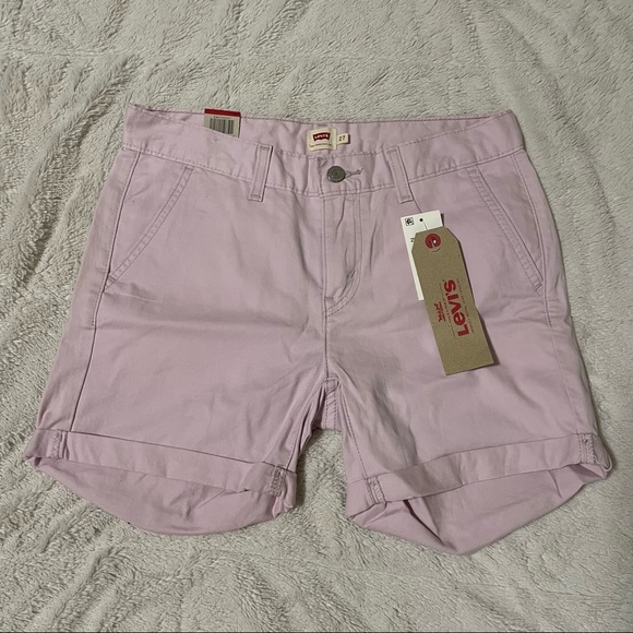 NWT Levi’s Classic Shorts / Size 27 - Picture 1 of 5